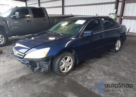 2007 Honda Accord 2.4 Ex z USA, uszkodzony, nr VIN 1HGCM56877A145666